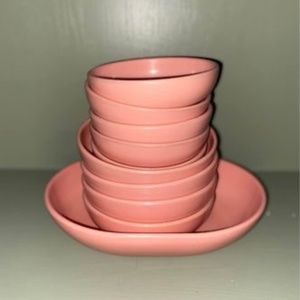 Vintage Harmony House pink Melamine melmac 10 piece dining set, bowls